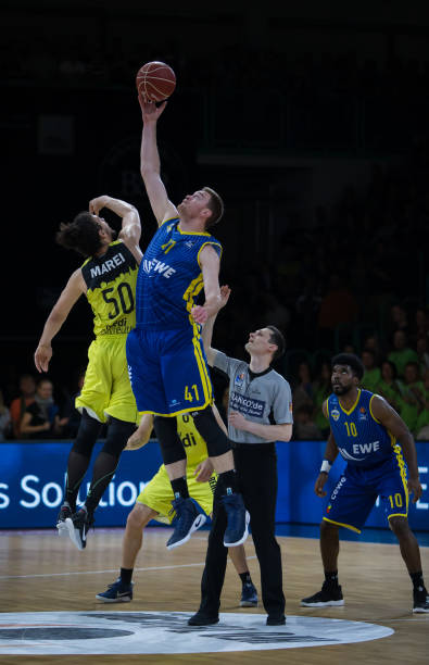 特别是当球 特别是当球